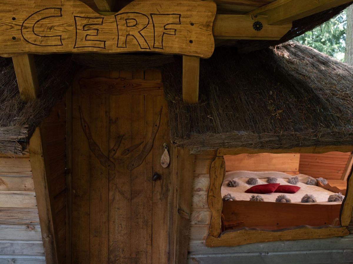 Les Cabanes De Labrousse Saint-Julien-Labrousse Exteriör bild